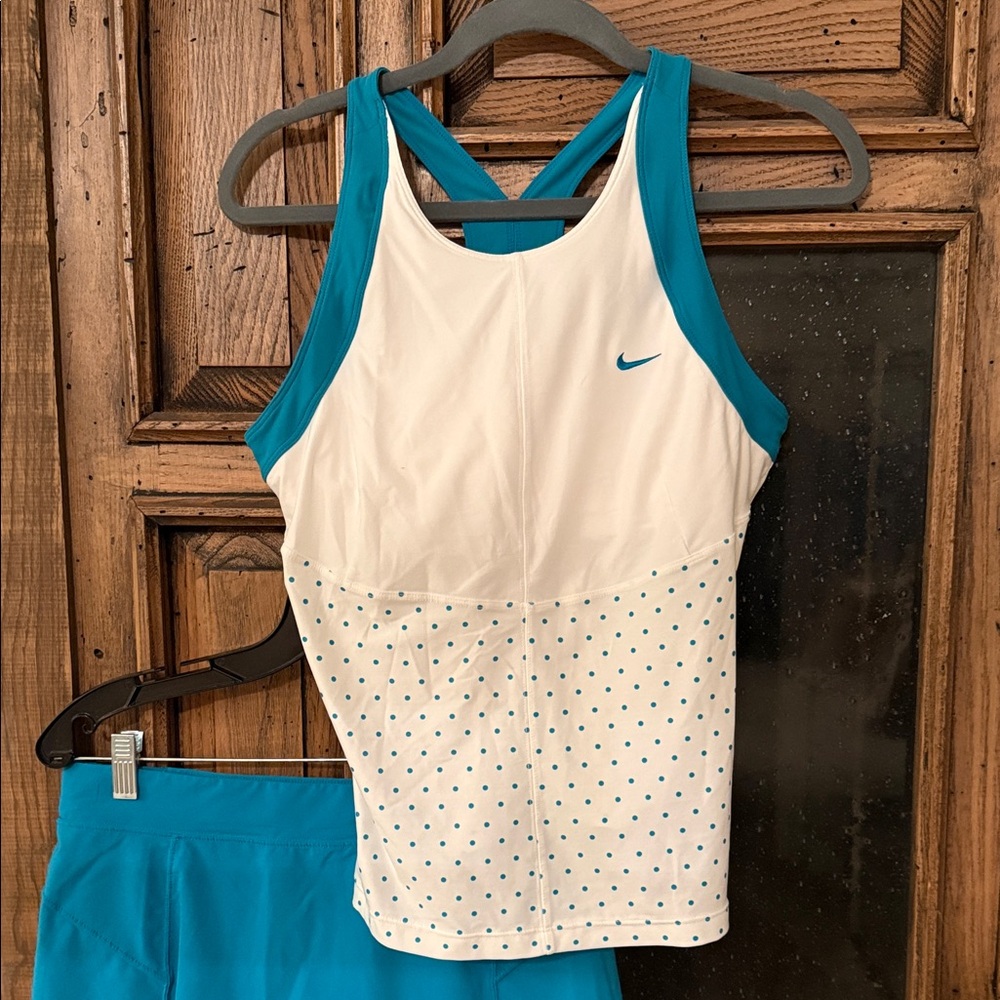 Nike White and Blue Athletic Set - Picture 3 of 7